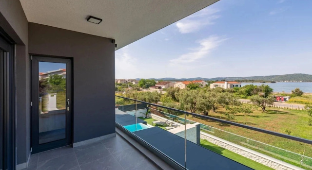Коттедж Villa Blue Sky 1 ZadarVillas