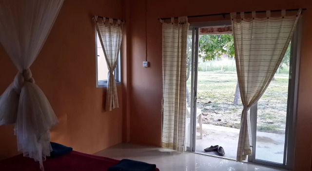 Jinta Beach Bungalow, Забронировать Отель Отели Южного Таиланда с парковкой, Парковка