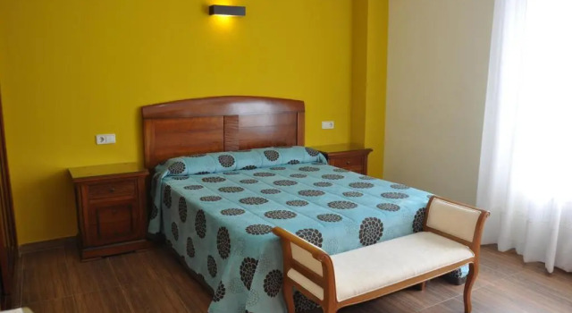 Четырёхместный номер Standard Hotel de Alba