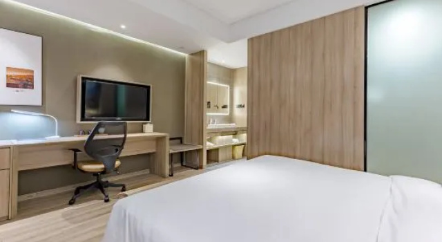 Двухместный номер Superior Atour Hotel Yingxiongshan Road Jinan