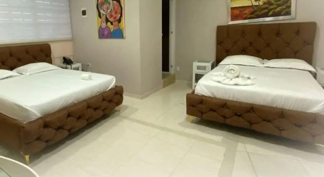 Четырёхместный семейный номер Standard Dinasty Hotel