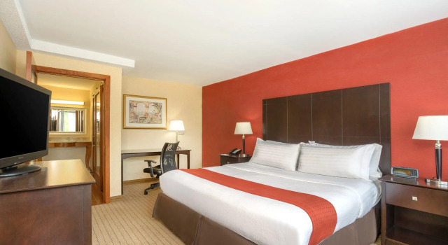 Номер Standard Holiday Inn Charlottesville-Monticello by IHG