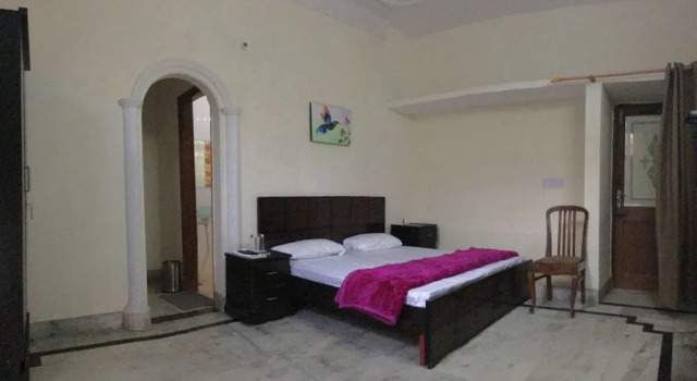 Номер Economy Aman Inn