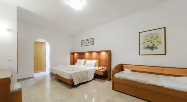 Zante Palace, Забронировать Отель Циливи Закинф, рядом с Пляж Циливи