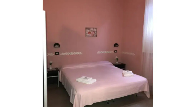 Hotel Hollywood, Забронировать Отель Каттолика Побережье Римини, рядом с Аквариум Le Navi