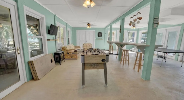 The Salty Snapper - 2 Story Home, Bay Views, Prime Location, Sleeps 8, Prenota Hotel St. George Island Panhandle Florida