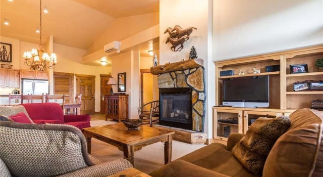 3302 Champagne Lodge, Trappeur's Crossing Apartment 2, Забронировать Апартаменты/квартира Стимбот-Спрингс Колорадо, рядом с Christie Peak Express