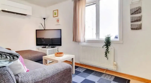 4 Person Holiday Home in Granna, Book Feriehus Sommerhuse i Småland, Hytte
