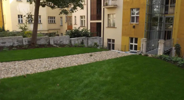 Get Prague Flat Slovenska