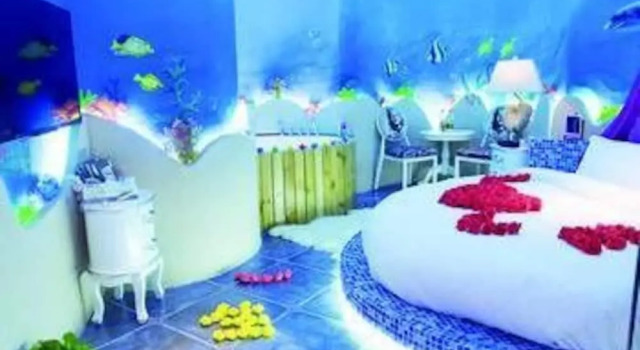 Weiman Couples Hotel