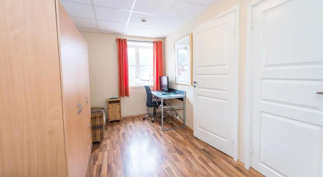 Standard- tredobbelt værelse Hotel Toranes