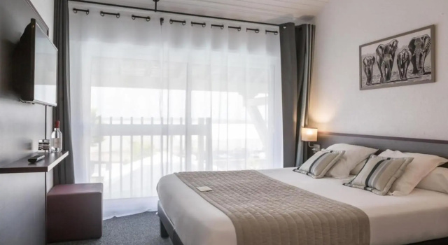 Logis Hôtel La Citadelle, Rezerwuj Hotel Hotele w Blaye z parkingiem, Parking