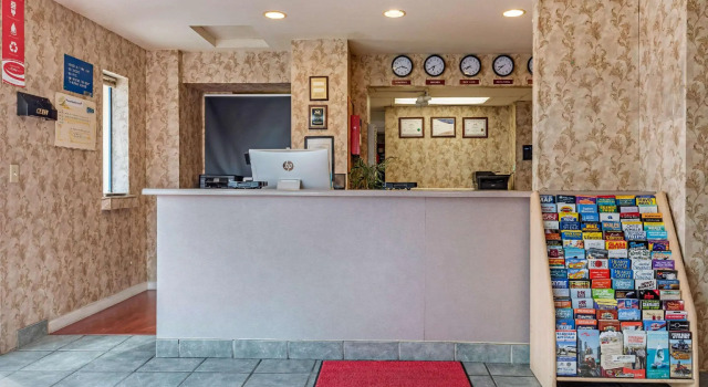 Bay Breeze Inn, Забронировать Отель Сисайд Монтерей