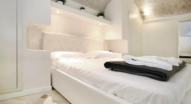 Accommodation in Florence - Duomo, Забронировать Отель Дуомо Флоренция, рядом с Дом Буонаротти