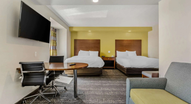 Vierer Suite Clarion Pointe Staunton East
