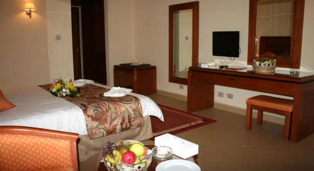 Двухместный номер с видом на сад Отель Sea Beach Edge By Rotana
