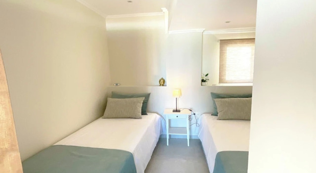 Апартаменты с 2 комнатами с балконом Beachfront 4-bed Luxury Suite - Agios Gordios Corfu Greece