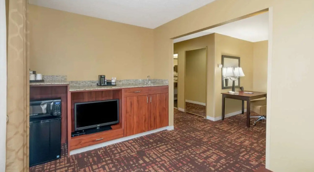 Люкс Hampton Inn Corydon