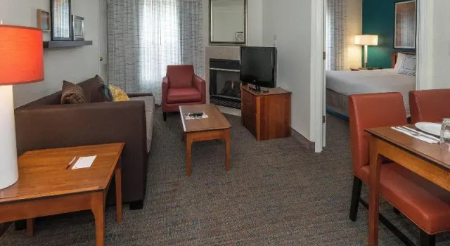 Четырёхместный люкс Residence Inn Columbus