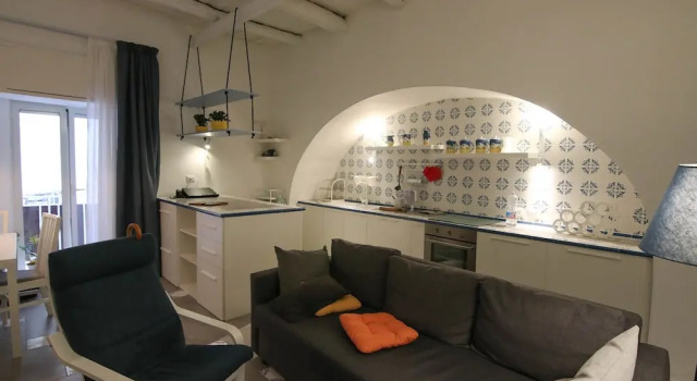 Napolintasca, Buchen Sie Hotel Plebiscito Neapel