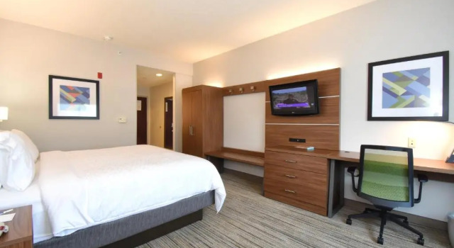 Номер Standard Holiday Inn Express & Suites Southern Pines-Pinehurst Area by IHG