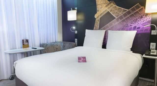 Отель Mercure Paris Centre Tour Eiffel 