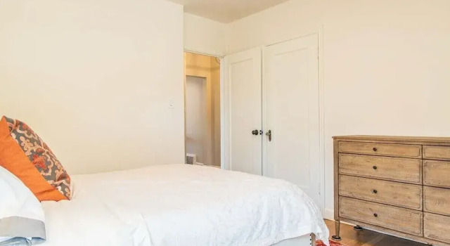 Stunning Rose Garden - San Jose Two Bedroom, Забронировать Отель Сан-Хосе Silicon Valley, рядом с CalTrain San Jose