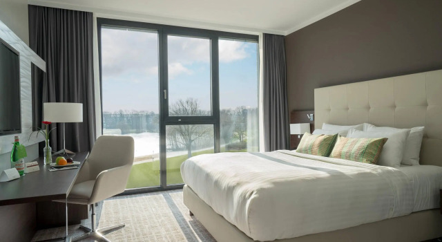 Двухместный номер Standard с видом на озеро Courtyard by Marriott Wolfsburg