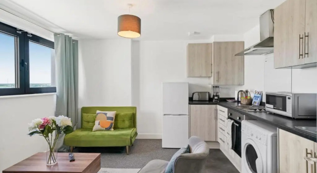 Апартаменты Пентхаус New Private Apartment Building Minutes From Heathrow