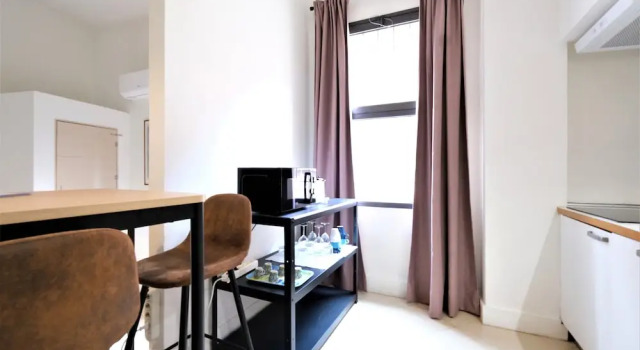 Wine Apartments Florence Amarone, Забронировать Апартаменты/квартира Апартаменты Флоренции, рядом с Дворец Ручеллаи, Апартаменты/квартира