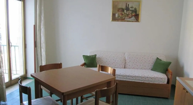 Mira Amalfi