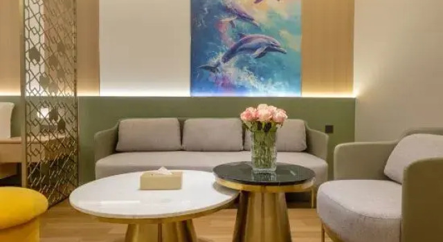 Двухместный люкс Deluxe Yihao Theme Hotel (Red Bay)