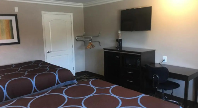 Четырёхместный номер Deluxe Hotel Seville - Ontario Airport/Chino