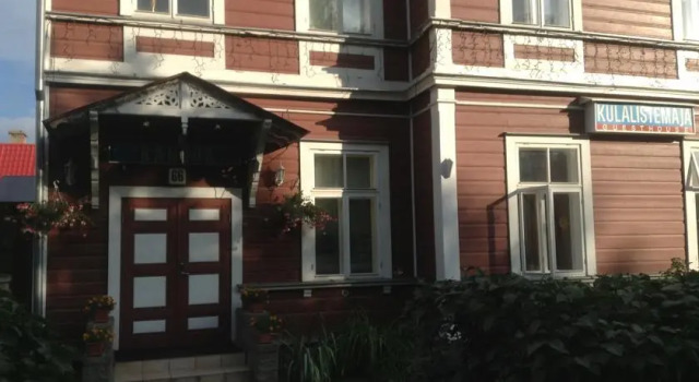 Guesthouse Rändur, Забронировать Гостевой дом Гостевые дома Тарту, рядом с KGB Cells Museum, Гостевой дом
