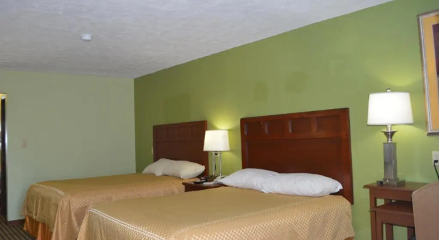 Четырёхместный номер Standard Americana Inn - Henderson