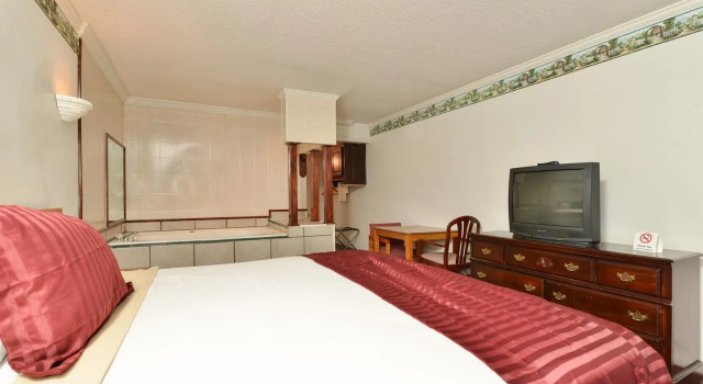 Люкс Americas Best Value Inn & Suites Kansas City