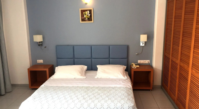 Студия Caravel Hotel Apartments