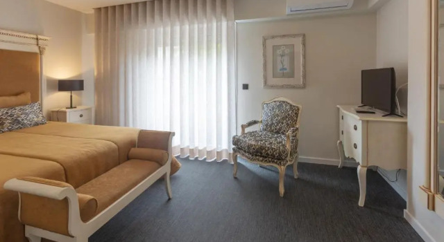 Люкс Royal Hotel Afonso V & SPA