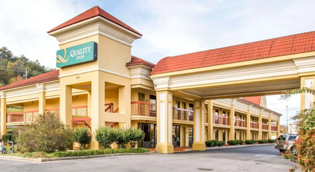 Quality Inn Dalton Central, Забронировать Отель Долтон Джорджия, рядом с Торговый и конференц-центр Northwest Georgia