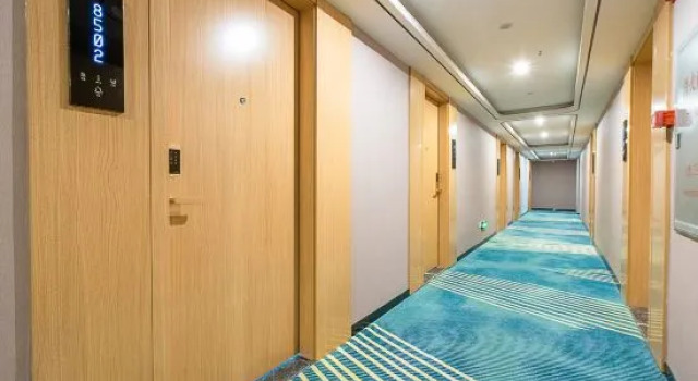 Manchao Hotel (Guangzhou Railway Station Southern Theater General Hospital), Boek Hotel Hotels in Guangdong met parkeren, Parkeren