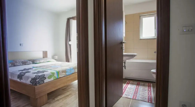 Apartments Jackson, Забронировать Апартаменты/квартира Отели Макарска с парковкой, Парковка