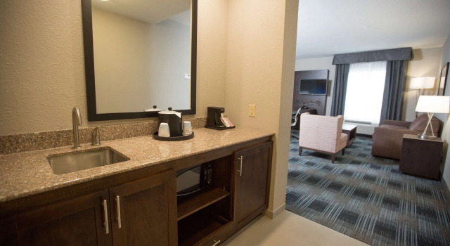 Hampton Inn & Suites Oklahoma City Airport
