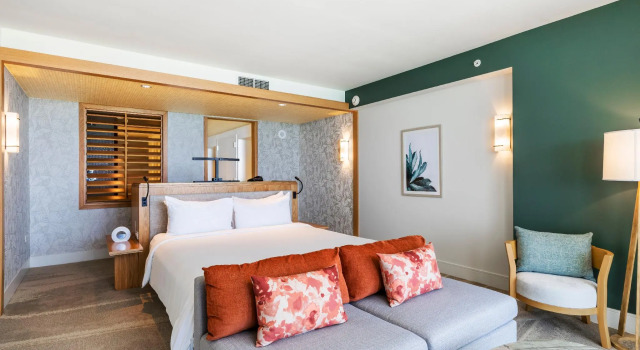 Полулюкс с видом на океан Eden Roc Miami Beach