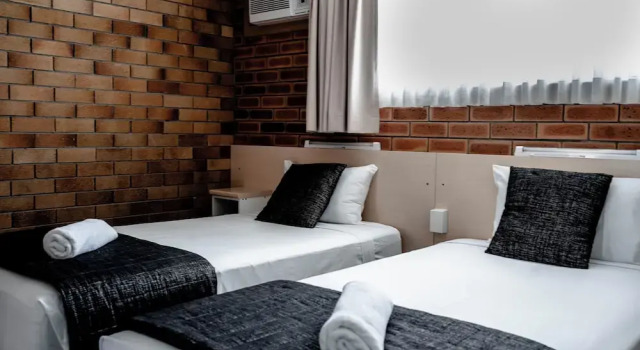 Standard Vierer Familie Zimmer 2 Schlafzimmer Buckaroo Motor Inn