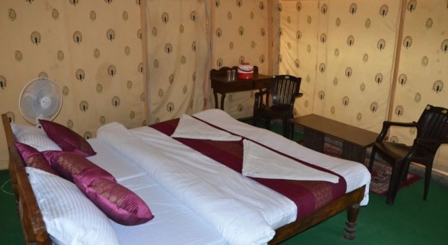 Limra Desert Camp Jaisalmer, Book Campingplads Hoteller i Rajasthan med morgenmad, Morgenmad