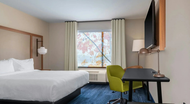 Fairfield Inn & Suites By Marriott Norfolk, Book Hotel Hoteller i Norfolk med parkering, Parkering