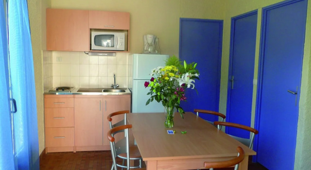 Семейные апартаменты с 2 комнатами Village de vacances Le Sénéquet