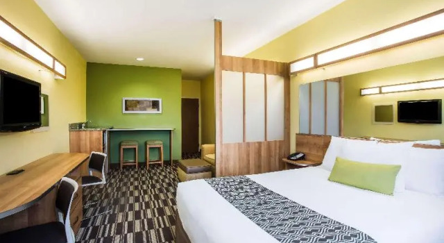 Номер Standard Microtel Inn and Suites by Wyndham