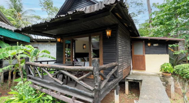 Двухместное бунгало Deluxe с балконом Mook Lanta Eco Resort