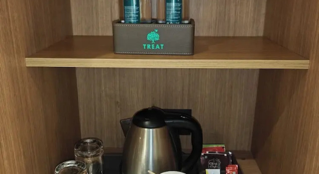 Двухместный номер Classic с балконом Treat Hotel Nashik City Center